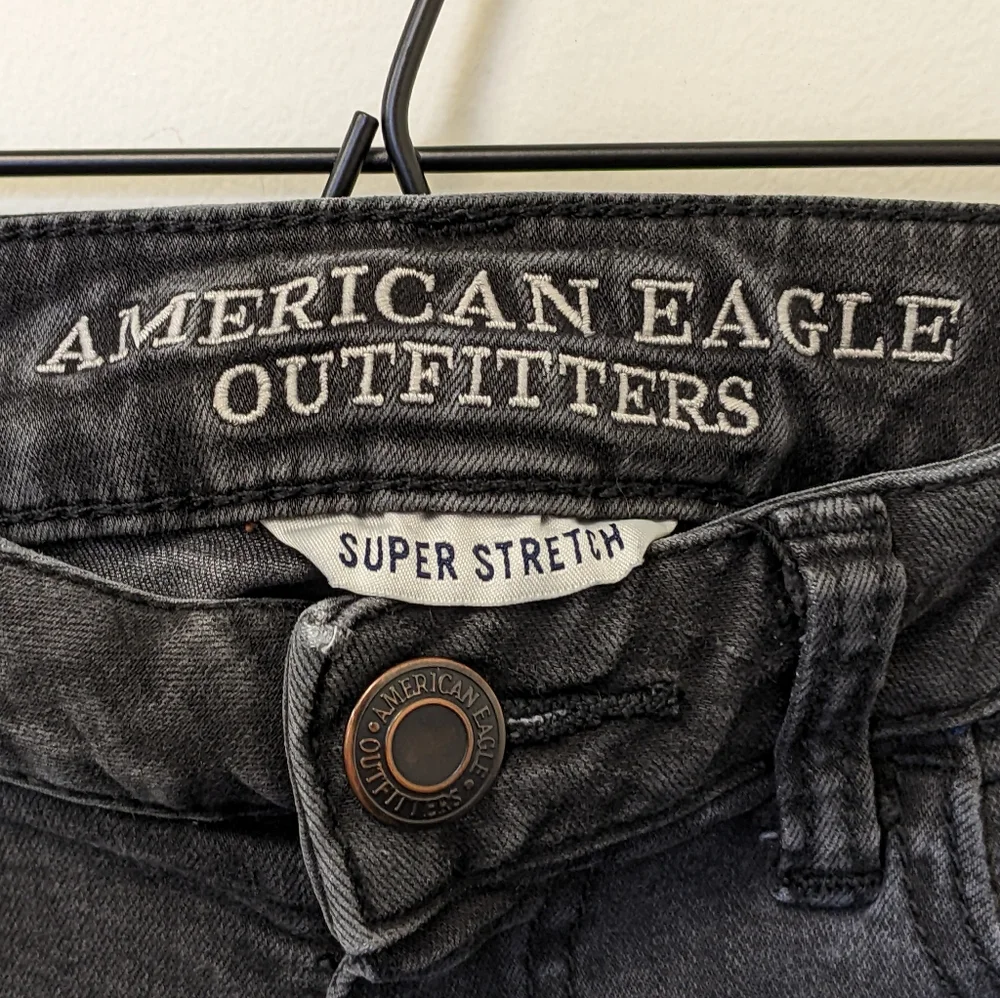 American Eagle Outfitters Charcoal Super Stretch Jeans - Picture 3 of 4